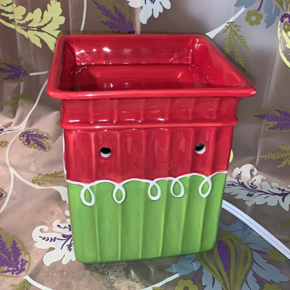 Scentsy Countdown to Christmas warmer, EUC - Picture 2 of 6